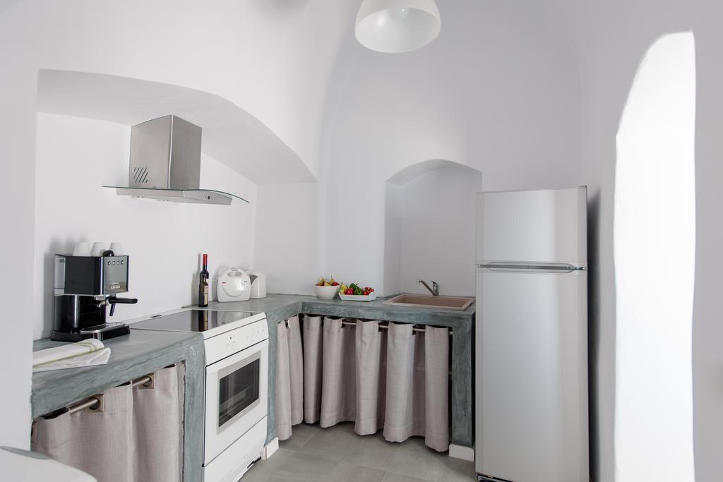 Evmenia Luxury Cave Villa Oia  Room photo