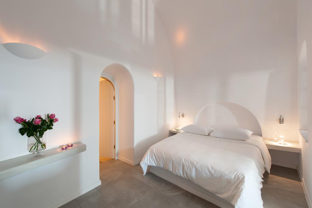 Evmenia Luxury Cave Villa Oia  Room photo